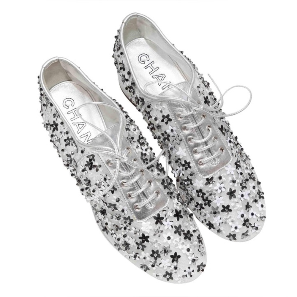 CHANEL FLORAL HEELED OXFORDS SIZE 35